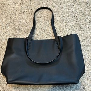 Quince leather tote bag - black